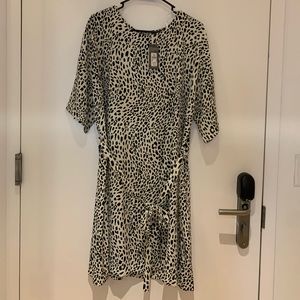 Primark B&W Leopard Belted Dress Size 14 NWT